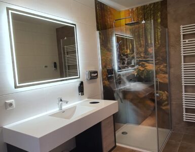 Duschkabine mit Waschtisch